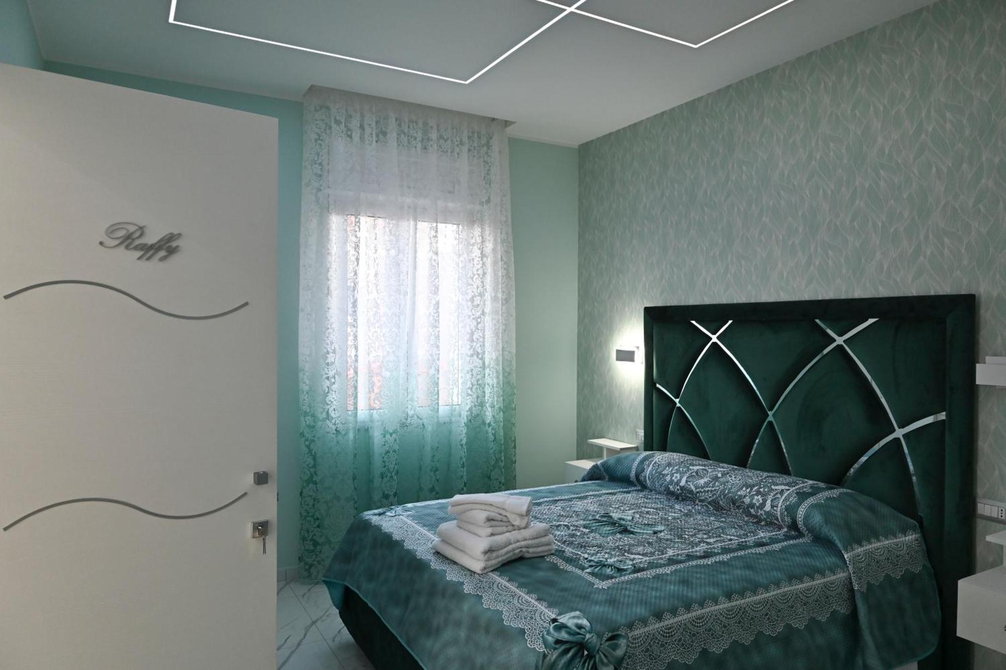 Bed and Breakfast Bebsantaniellohouse1 Неаполь Екстер'єр фото