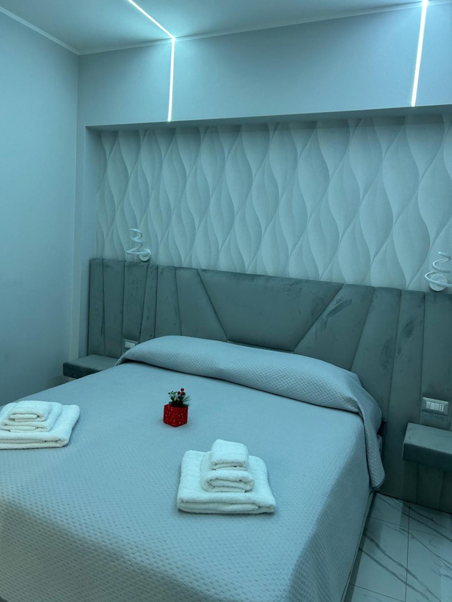 Bed and Breakfast Bebsantaniellohouse1 Неаполь Екстер'єр фото