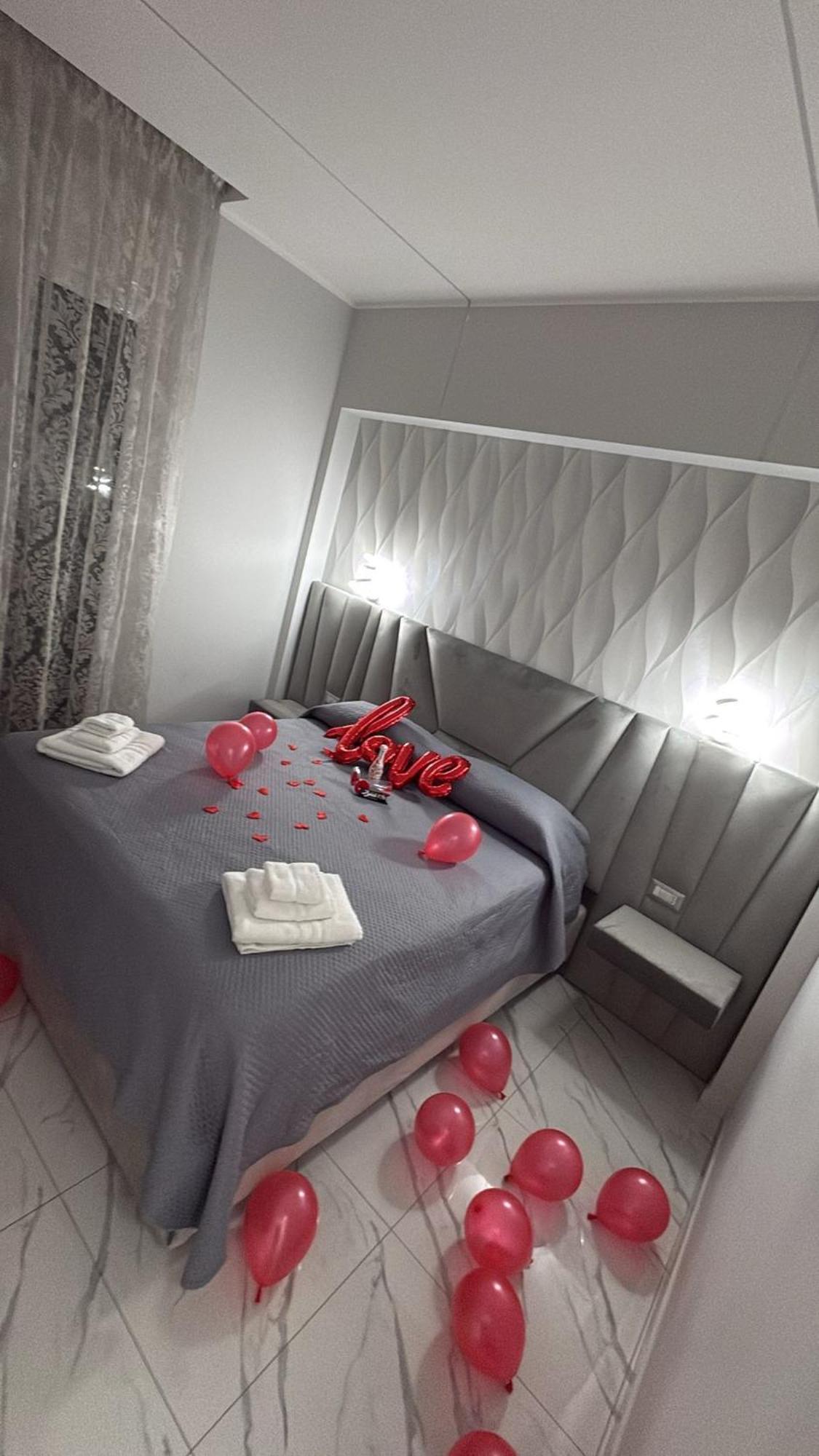 Bed and Breakfast Bebsantaniellohouse1 Неаполь Екстер'єр фото