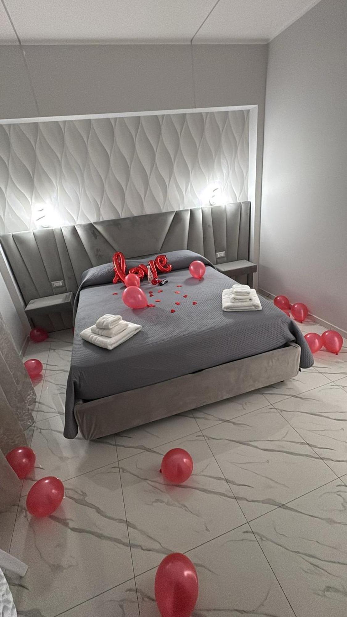 Bed and Breakfast Bebsantaniellohouse1 Неаполь Екстер'єр фото